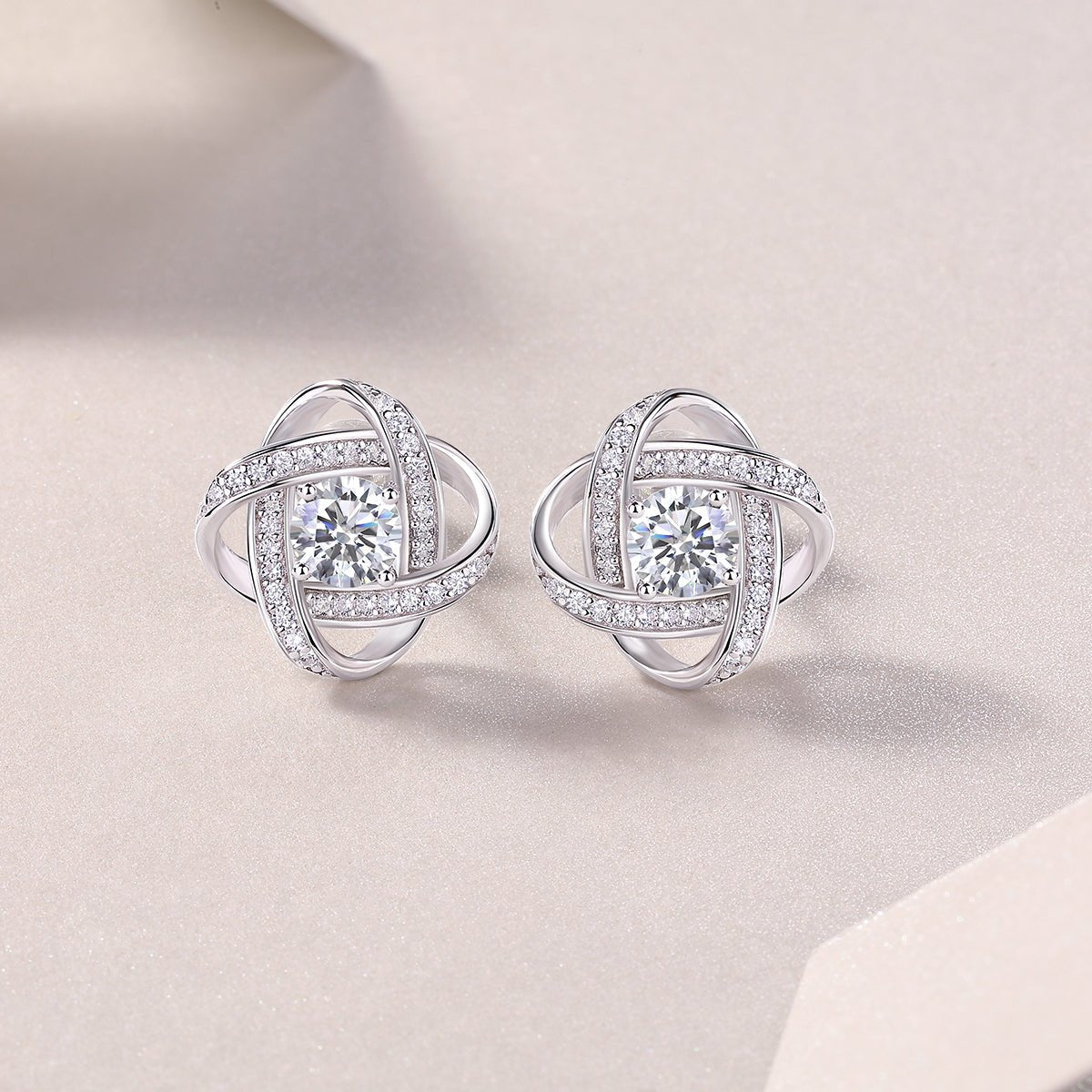 1Hope Beam Half-Carat Moissanite Stud Earrings - S925 Sterling Silver, Platinum-Plated. - Diamond-Lab
