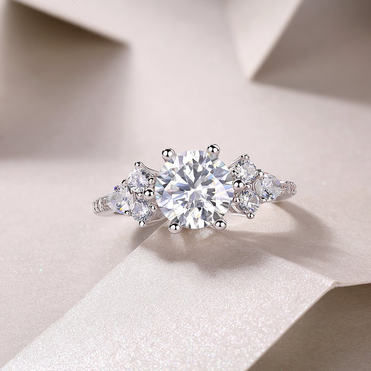 2ct moissanite ring side profile - showing band and stone setting, 925 sterling silver