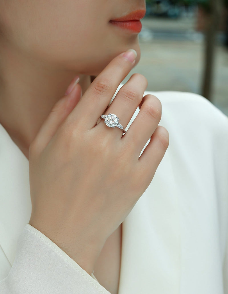 3ct moissanite ring side profile - showing band and large stone setting, platinum-plated 925 silver
