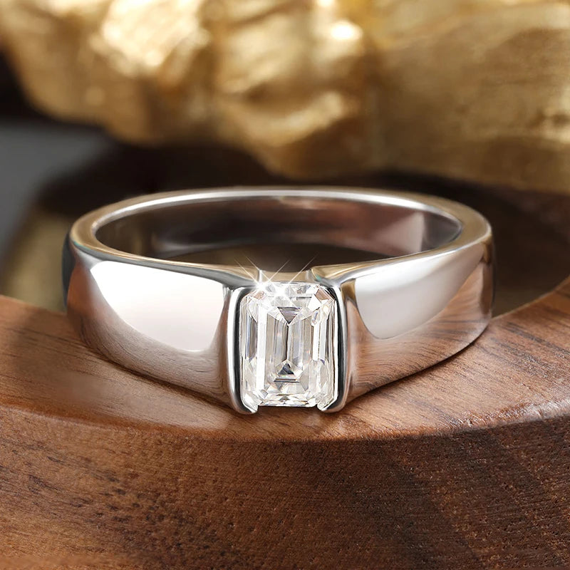 Diamond-Lab 0.8ct D VVS1 Emerald Cut Moissanite Engagement Ring for Women –Emerald Cut Moissanite Ring Sterling Silver Women Wedding