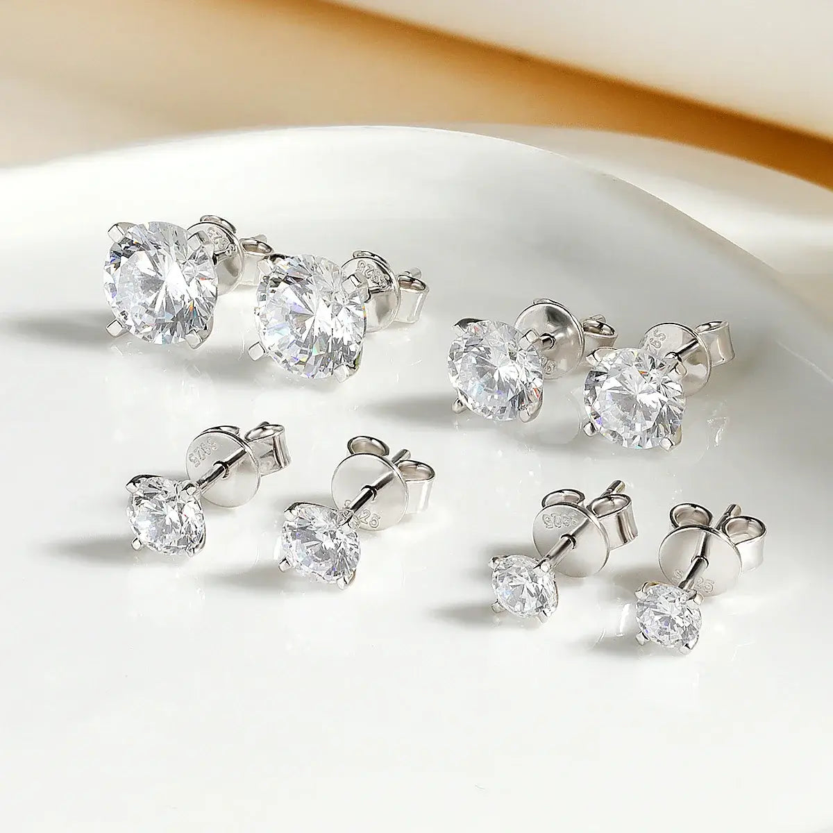 Personalized chemical free classic moissanite studs ear stud back findings secure comfort