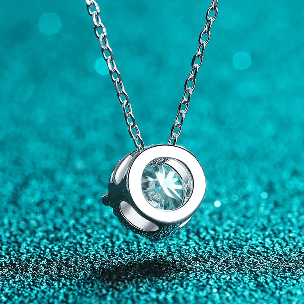 Diamond-Lab 1ct Moissanite Cross Pendant Necklace – O-chain round exquisite moissanite necklace